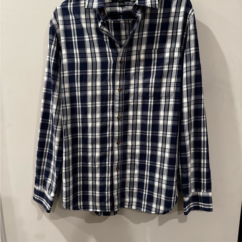 Banana Republic Men's Navy and White Checkered Shirt